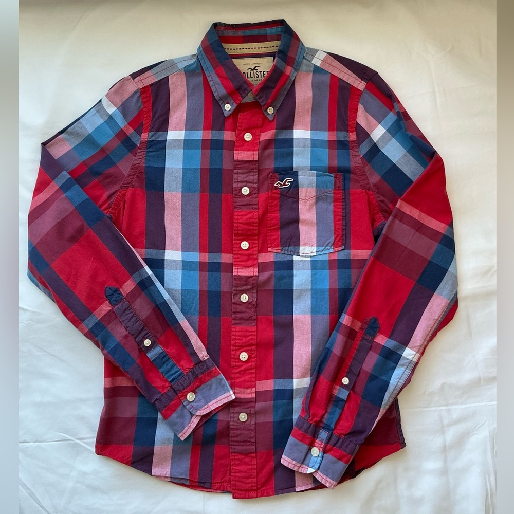 Hollister Classic Core Red Blue plaid button down Shirt Men’s Size Small